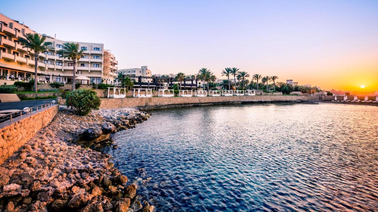 Vuni Palace Luxury Resort & Beach & Casino キレニア エクステリア 写真
