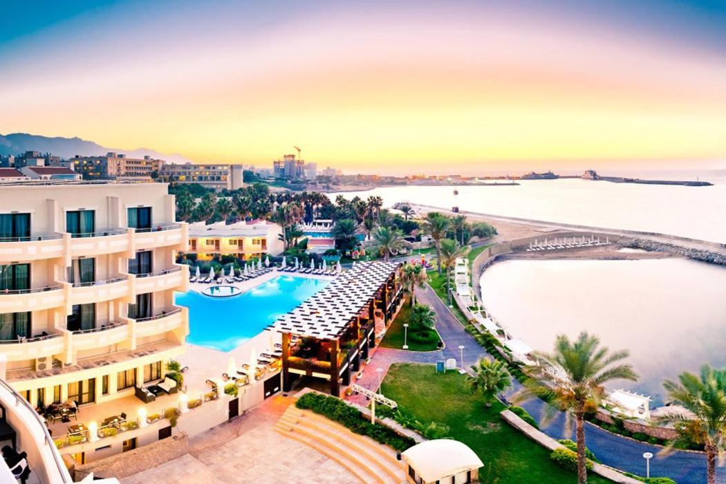 Vuni Palace Luxury Resort & Beach & Casino キレニア エクステリア 写真