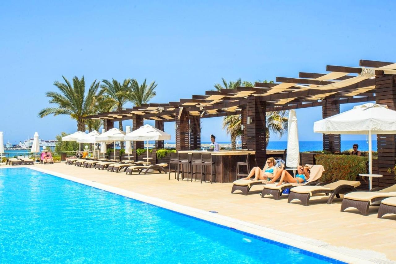 Vuni Palace Luxury Resort & Beach & Casino キレニア エクステリア 写真