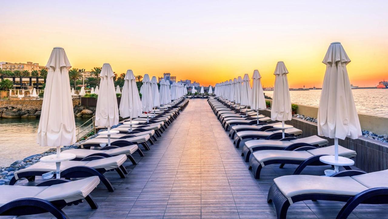 Vuni Palace Luxury Resort & Beach & Casino キレニア エクステリア 写真