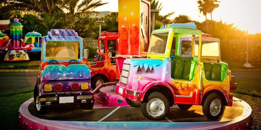 Vuni Palace Luxury Resort & Beach & Casino キレニア エクステリア 写真
