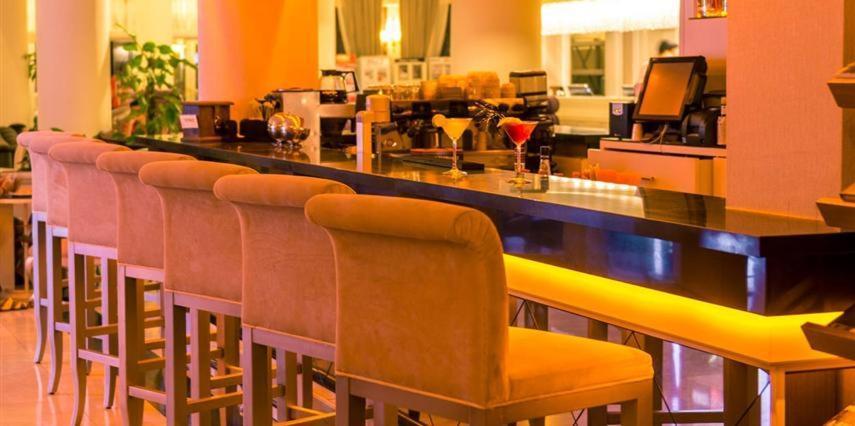 Vuni Palace Luxury Resort & Beach & Casino キレニア エクステリア 写真